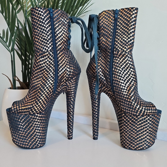 NWOB Hella Heels Khaleesi Open Toe Corset Boot 8" Heel Metallic Faux Suede - Picture 6 of 12